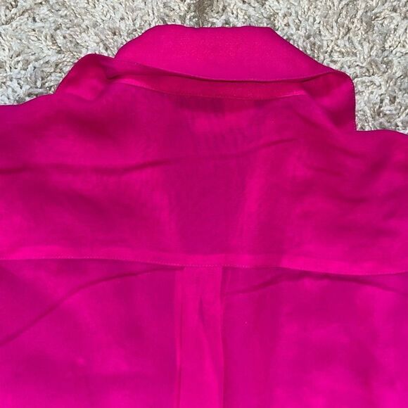 Beautiful 100% silk, Adam Douglas / Adrian Papell hot pink blouse with gold pear - Picture 11 of 14